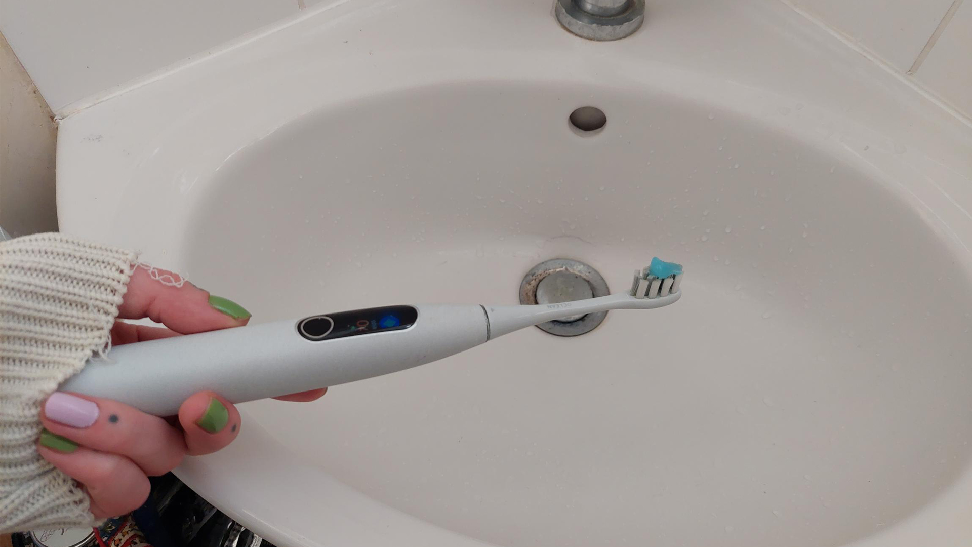 Oclean X Elite electric toothbrush
