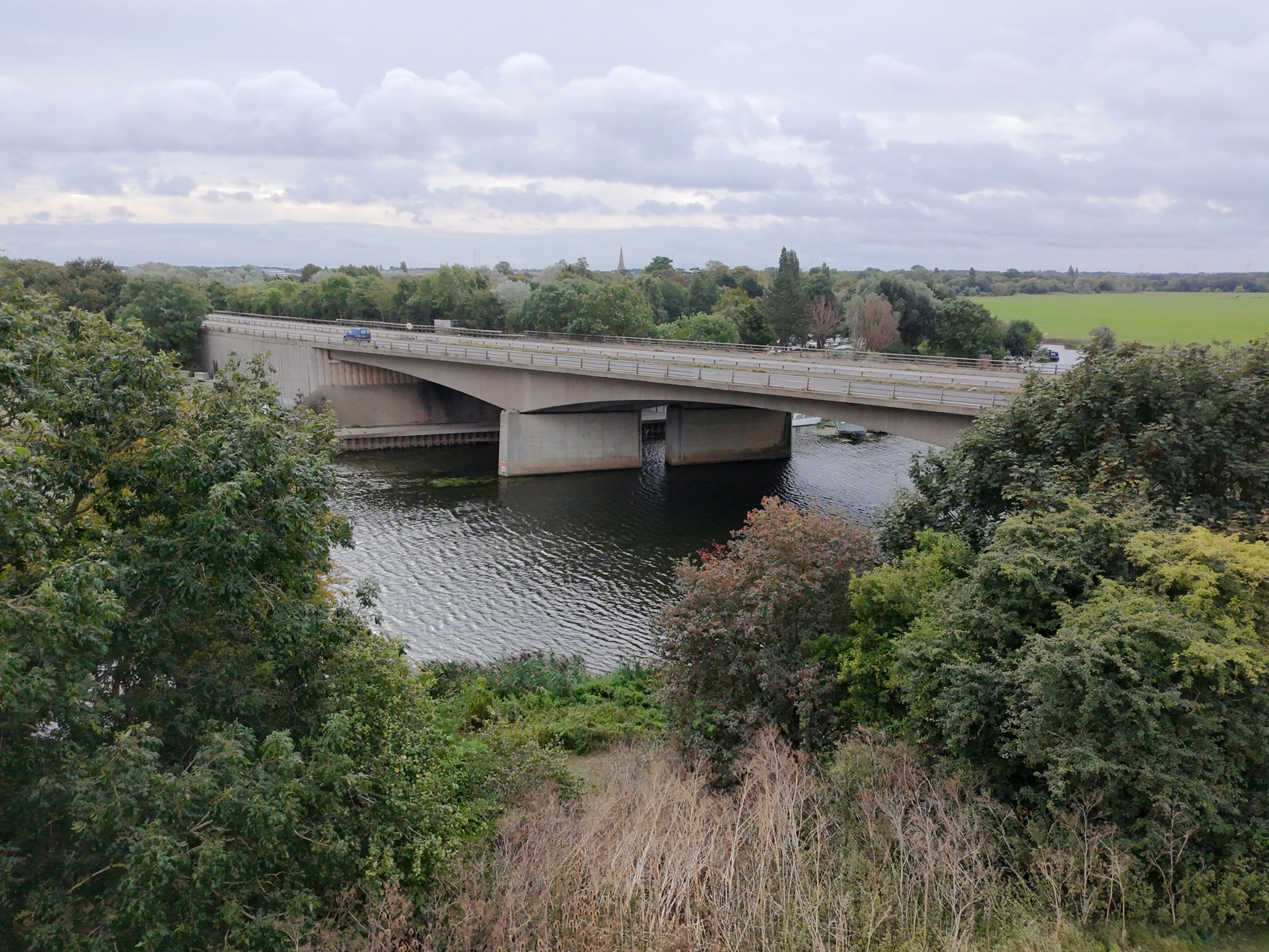 Photo of a river and bridge taken with the DJI Neo
