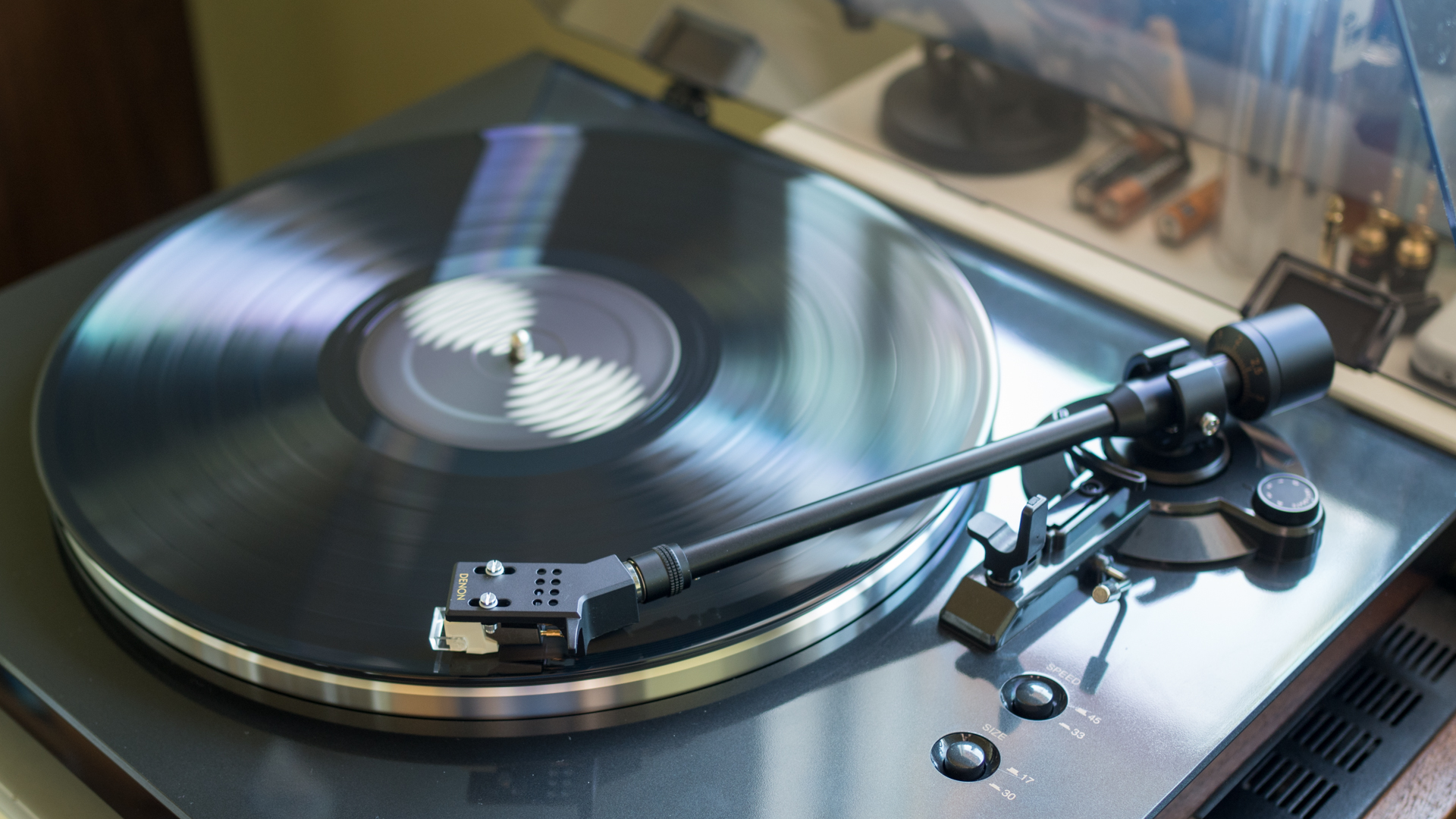 Denon DP-300F