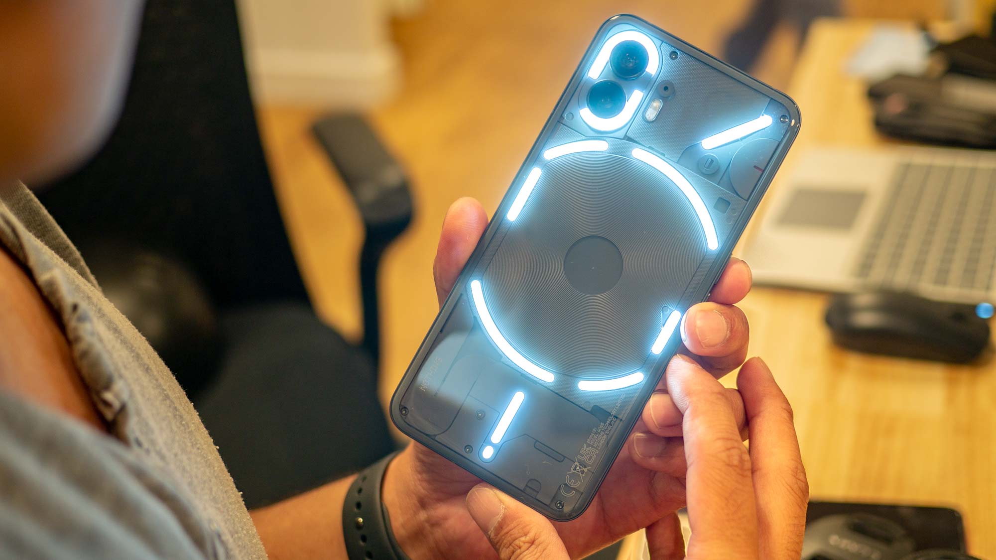 Nothing Phone (2) review.
