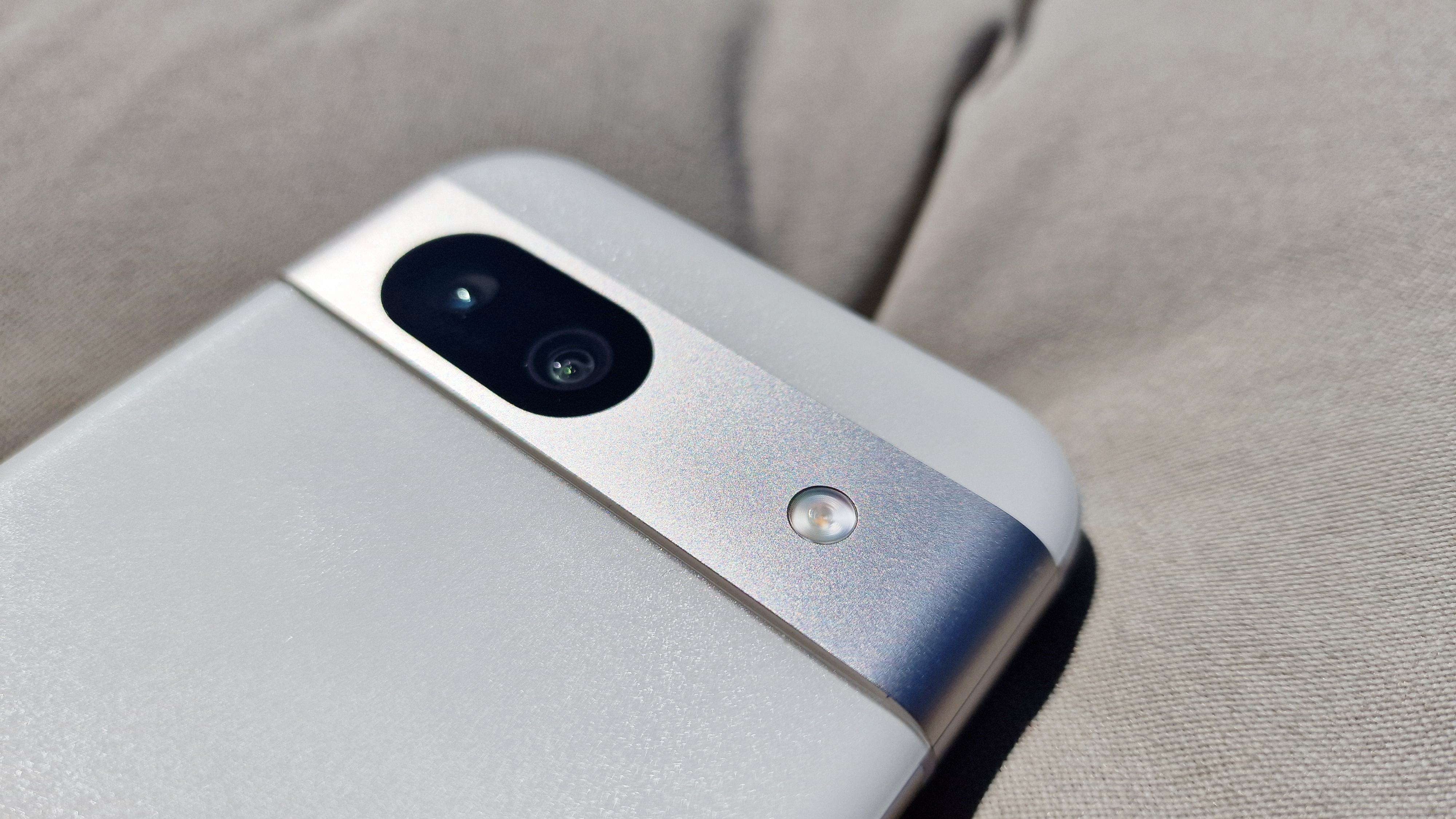 Google Pixel 8a
