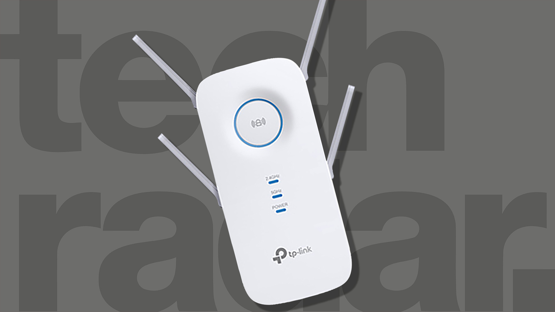 Beste WiFi-forsterker: En hvit Wifi-forsterker mot grå bakgrunn
