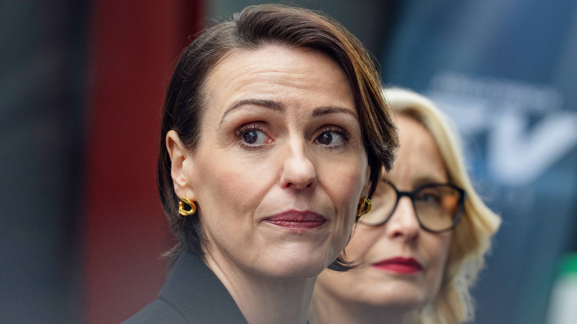 Suranne Jones in &quot;Hostage&quot; on Netflix