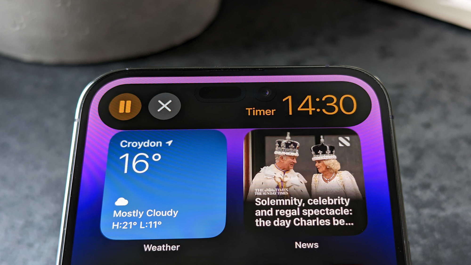 iPhone 14 Pro Max review Dynamic Island timer large